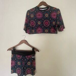 Nike Dri- Fit Bold & Bright Crop Top and Shorts Set Size S